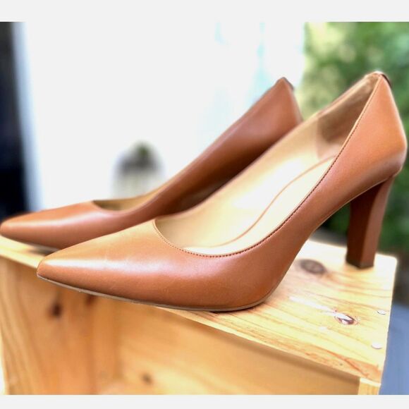 Michael Kors Milly Luggage Tan Leather Pointed Toe Flex Pumps Heels Size 9.5 - Picture 6 of 16